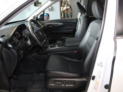 Used 2024 Honda Ridgeline RTL+ image 9