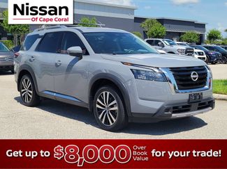 Used 2025 Nissan Pathfinder Platinum FWD video 1