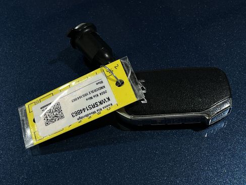 Used 2024 Kia Niro EX Touring FWD image 38