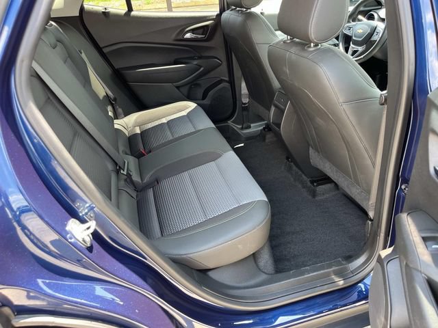 Used 2024 Chevrolet Trax LT w/ Driver Confidence Package FWD image 22
