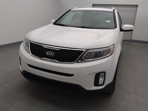 Used 2015 Kia Sorento LX image 15
