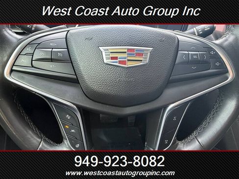 Used 2017 Cadillac XT5 Luxury w/ Driver Awareness Package FWD image 17