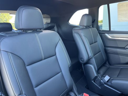 New 2026 GMC Acadia Elevation w/ Elevation Premium Package image 15