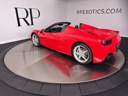 Used 2012 Ferrari 458 Spider RWD image 7