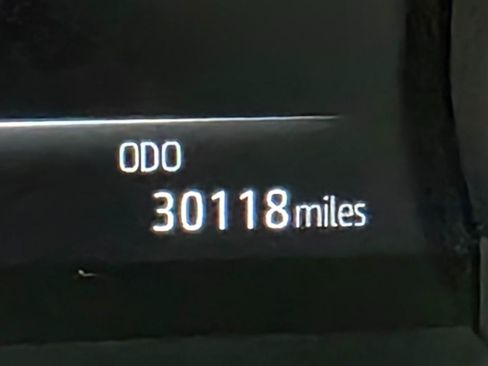 Used 2022 Toyota Highlander XLE AWD/4WD image 41