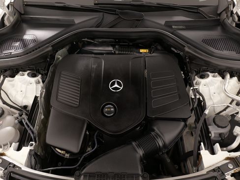 Used 2023 Mercedes-Benz GLC 300 4MATIC image 54