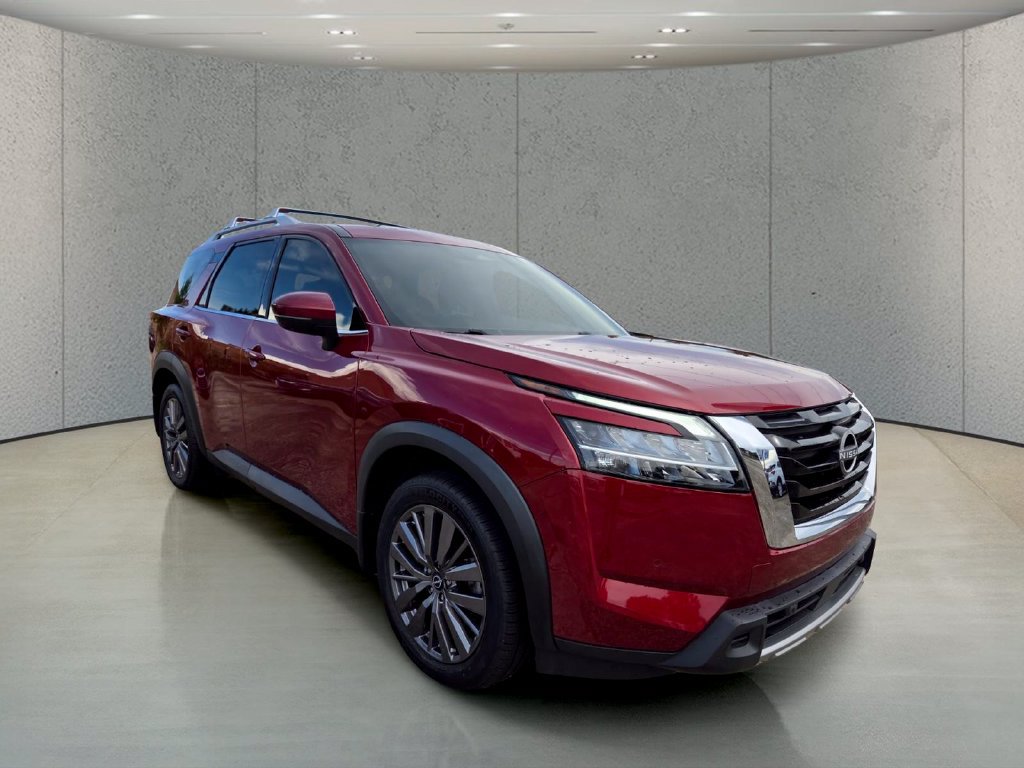 Used 2023 Nissan Pathfinder SL w/ SL Premium Package FWD image 7