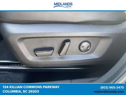 Used 2024 Nissan Rogue SV w/ SV Premium Package FWD image 15