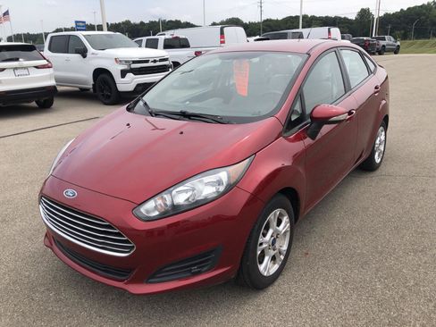 Used 2015 Ford Fiesta SE FWD image 9