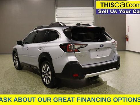 Used 2024 Subaru Outback Touring AWD/4WD image 6