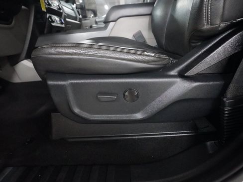 Used 2021 Ford F350 XLT w/ XLT Premium Package image 28