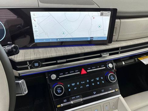 New 2025 Hyundai Santa Fe Calligraphy FWD image 28