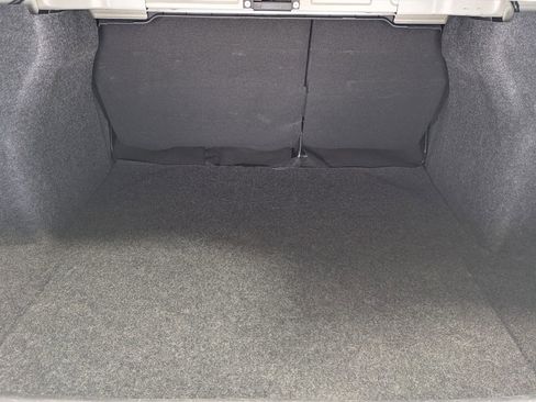 Used 2021 Nissan Versa S FWD image 25