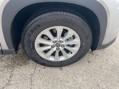 Used 2025 Toyota Grand Highlander FWD image 31