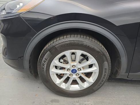 Used 2022 Ford Escape SE image 15