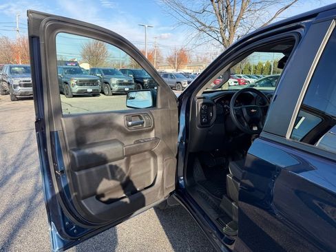 Used 2020 Chevrolet Silverado 1500 Custom image 10