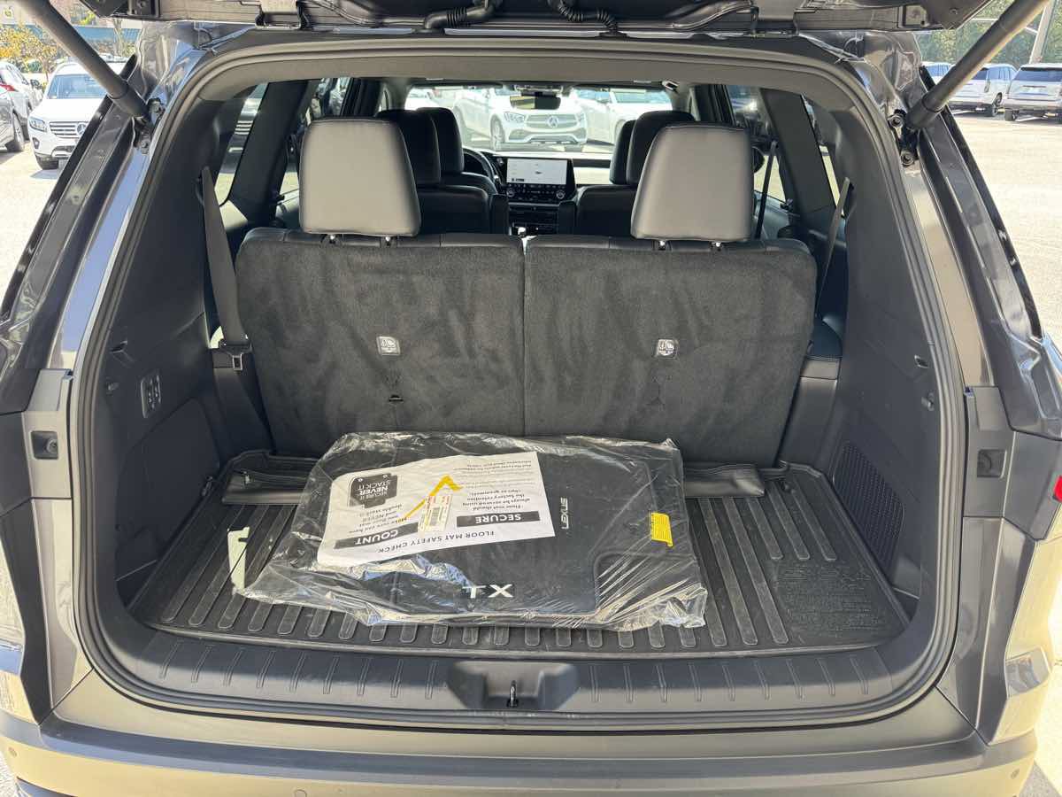 Used 2026 Lexus TX 350 AWD w/ Technology Package image 29