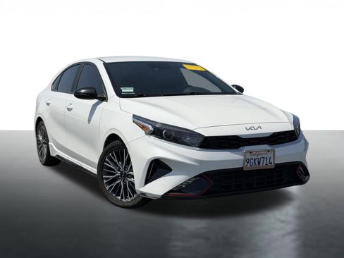 Used 2023 Kia Forte GT-Line image 2