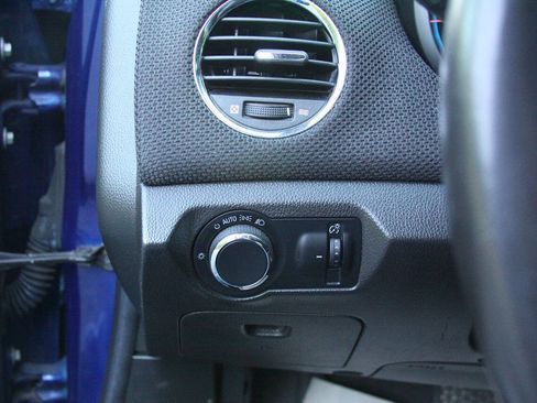 Used 2012 Chevrolet Cruze LT FWD image 25