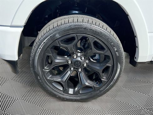 Used 2024 RAM 1500 Limited image 33