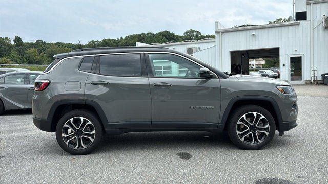 Certified 2023 Jeep Compass Limited w/ Sun and Sound Group AWD/4WD image 5