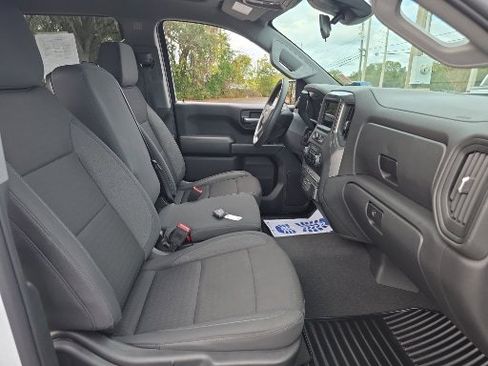 Used 2024 Chevrolet Silverado 1500 Custom image 16