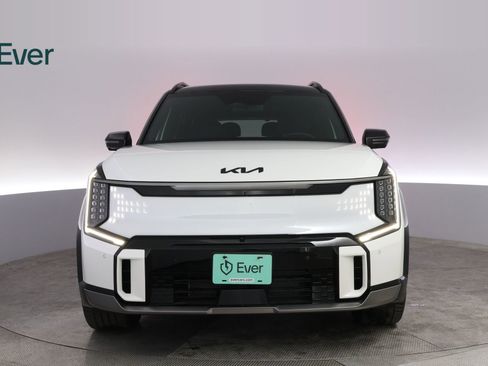 Used 2024 Kia EV9 GT-Line AWD/4WD image 11