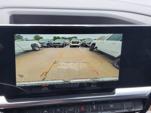 New 2026 GMC Sierra 1500 Elevation image 23