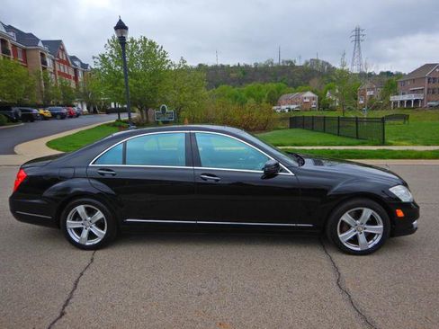 Used 2011 Mercedes-Benz S 550 4MATIC image 9