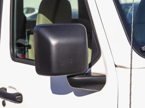 Used 2022 Jeep Wrangler Sport image 8