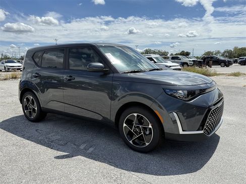 New 2025 Kia Soul EX image 2