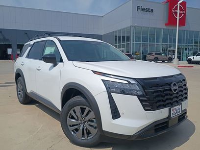 New 2026 Nissan Pathfinder SV