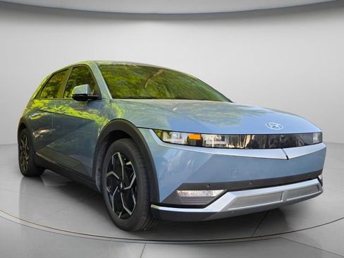 Used 2023 Hyundai Ioniq 5 SEL image 4