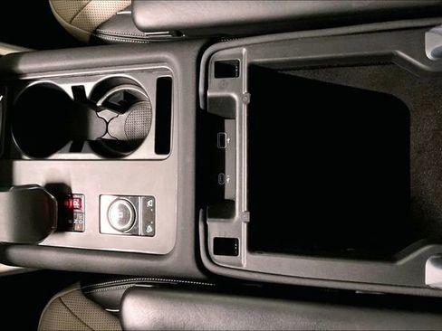 Certified 2021 Land Rover Discovery HSE R-Dynamic image 11