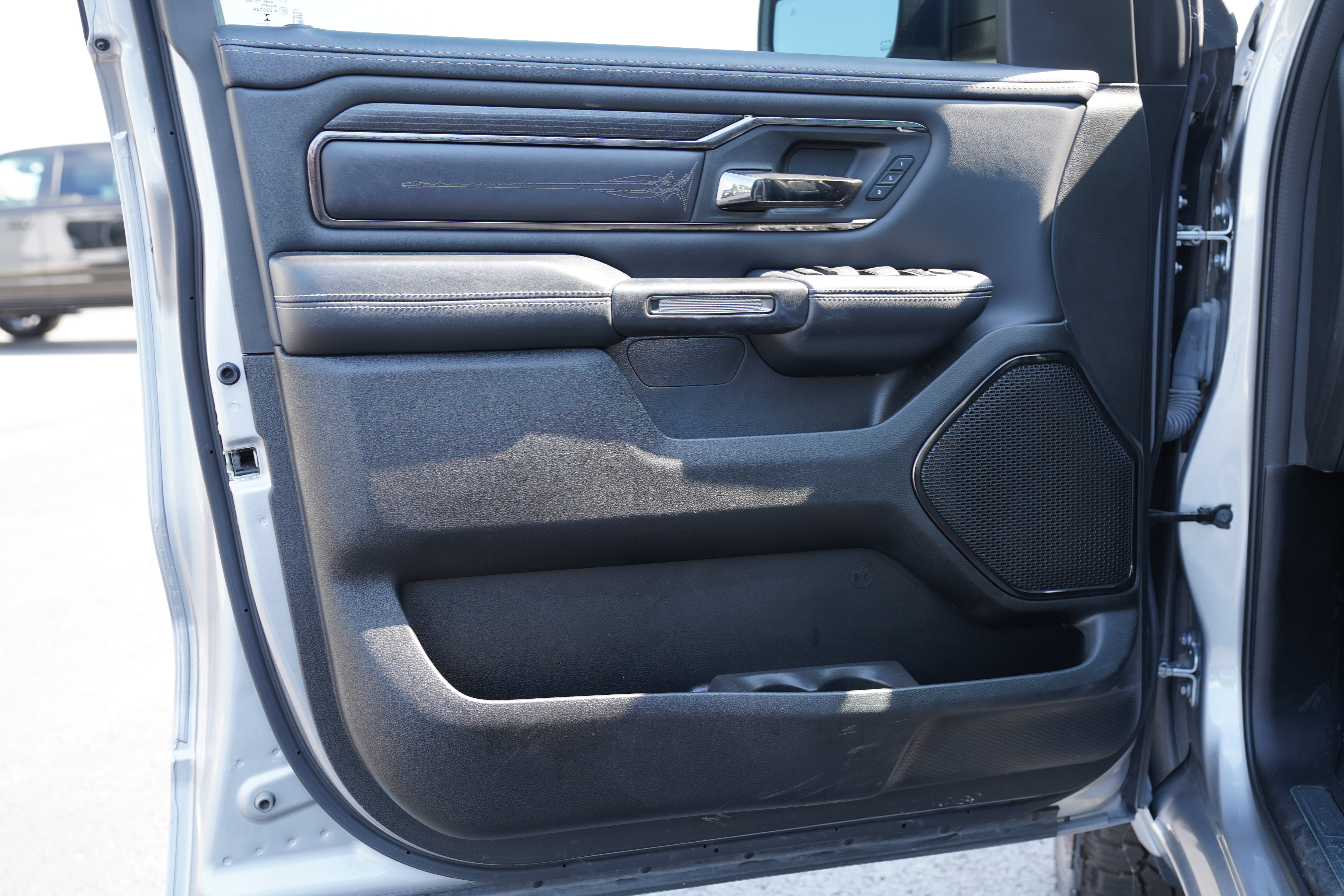 Used 2024 RAM 1500 Limited w/ Body Color Bumper Group AWD/4WD image 16