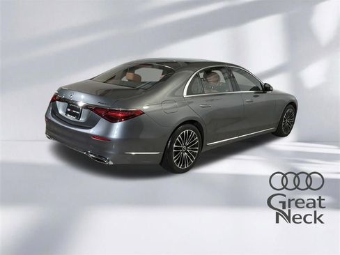 Used 2025 Mercedes-Benz S 580 4MATIC Sedan image 10