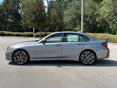 New 2026 BMW 330i Sedan w/ M Sport Package RWD image 2