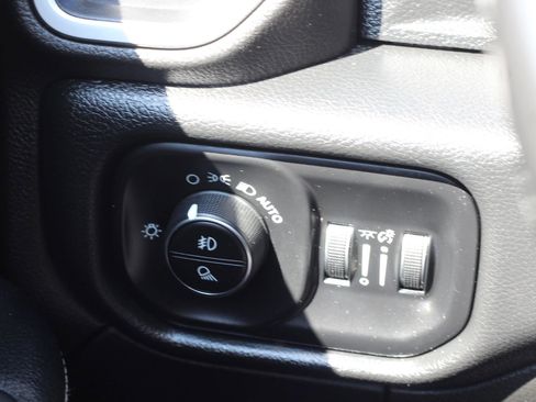 Used 2019 RAM 2500 Big Horn image 20