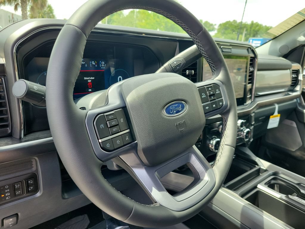 New 2026 Ford F250 Lariat w/ Black Appearance Package AWD/4WD image 16