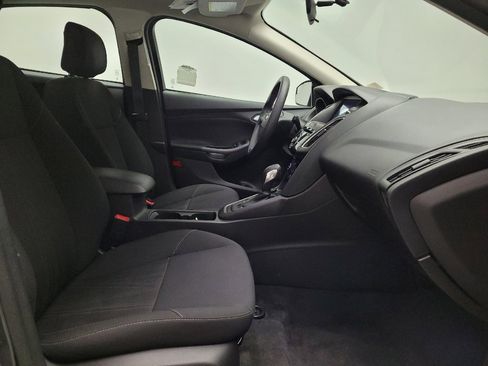 Used 2018 Ford Focus SEL FWD image 21