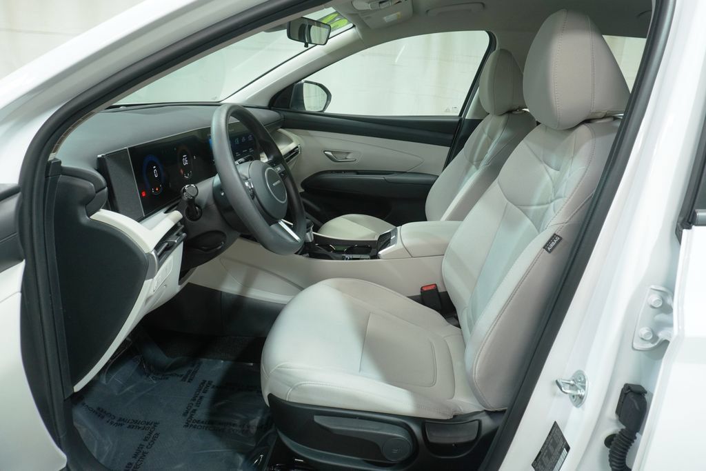Certified 2026 Hyundai Tucson SE AWD/4WD image 12