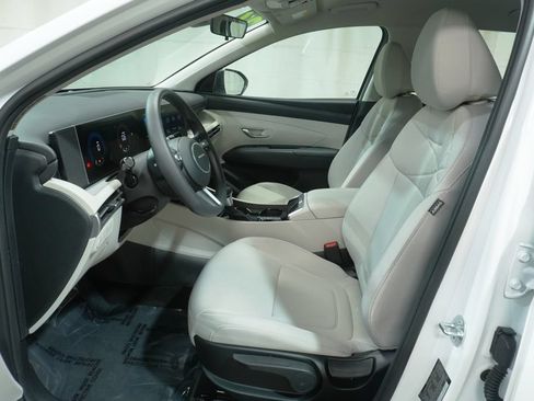 Certified 2026 Hyundai Tucson SE AWD/4WD image 12