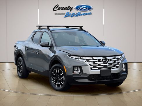 Used 2023 Hyundai Santa Cruz SEL w/ Activity Package AWD/4WD image 1