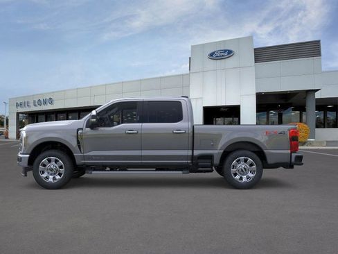 New 2026 Ford F250 Lariat w/ Chrome Package image 3