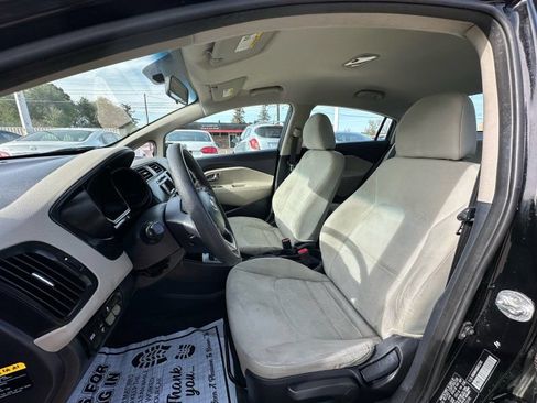 Used 2013 Kia Rio LX w/ PWR Pkg FWD image 10