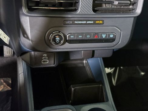Used 2025 Ford Maverick XL w/ Equipment Group 102A AWD/4WD image 7