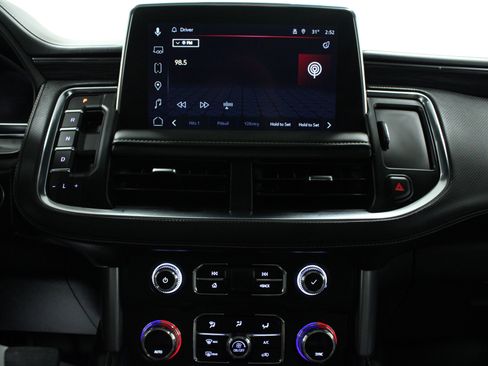 Used 2024 GMC Yukon XL SLT w/ SLT Premium Package image 23