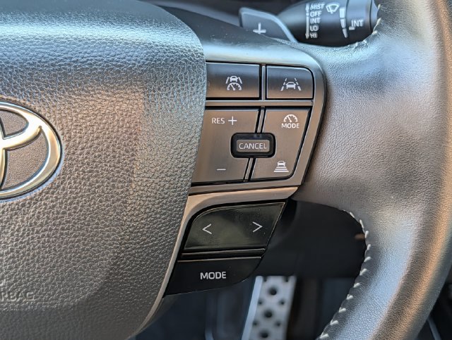 Used 2025 Toyota Camry SE FWD image 20