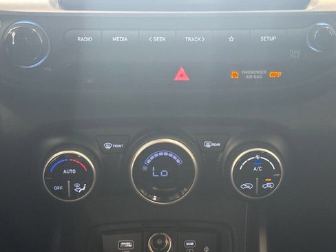 New 2026 Hyundai Venue SEL FWD image 16
