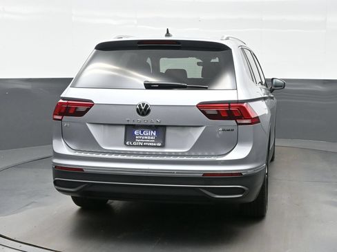 Used 2022 Volkswagen Tiguan SE AWD/4WD image 5